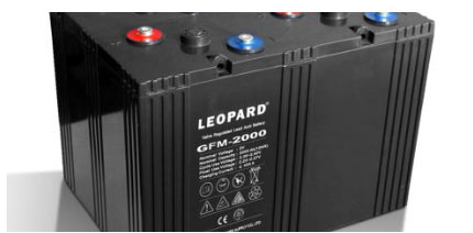 compare lead acid and lithium ion batteries