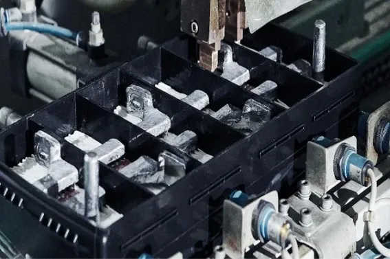 Heavy-Duty Lead-Acid Batteries in Industrial Machinery